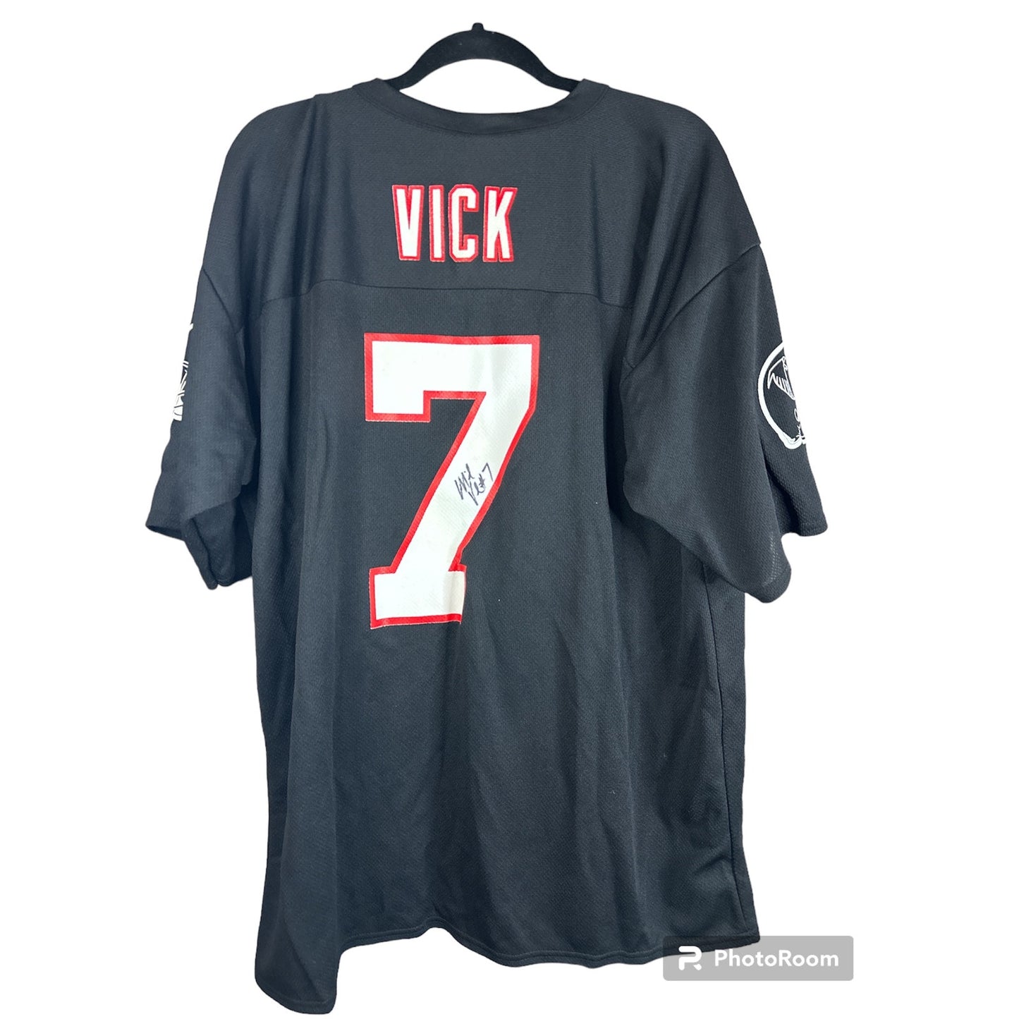 NWT Falcons Jersey #7 Michael Vick SIGNED Short Sleeve Black Jersey Size XL