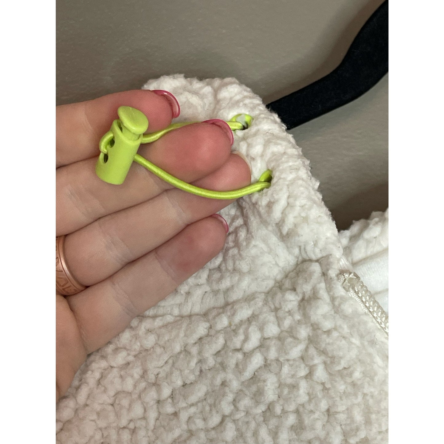 Offline By Aerie White Sherpa Zip Up Hooded Oversized Poncho Cape Size Medium