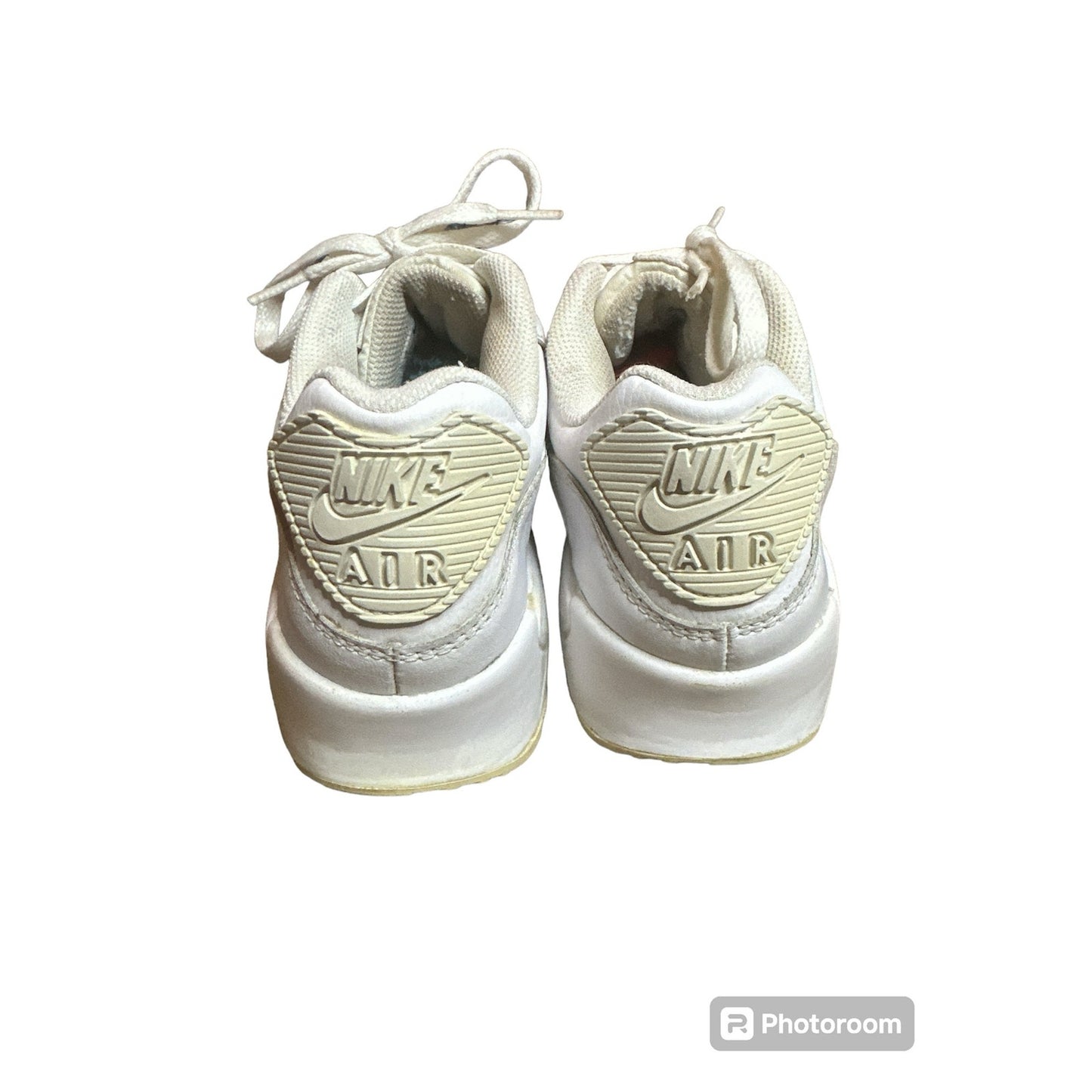 Nike White Classic Lace Up Air Maxes Trainers Unisex Size 7Y