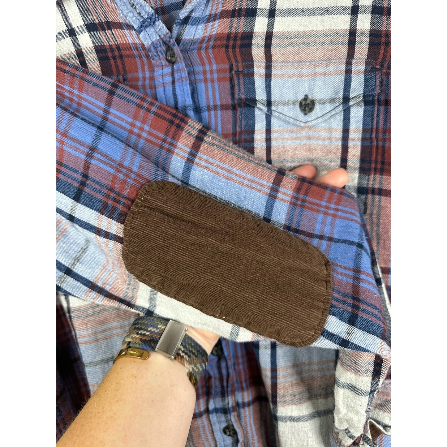 Men’s Kavu is Long Sleeve Blue Brown Plaid Elbow Patch Button Down Size Large