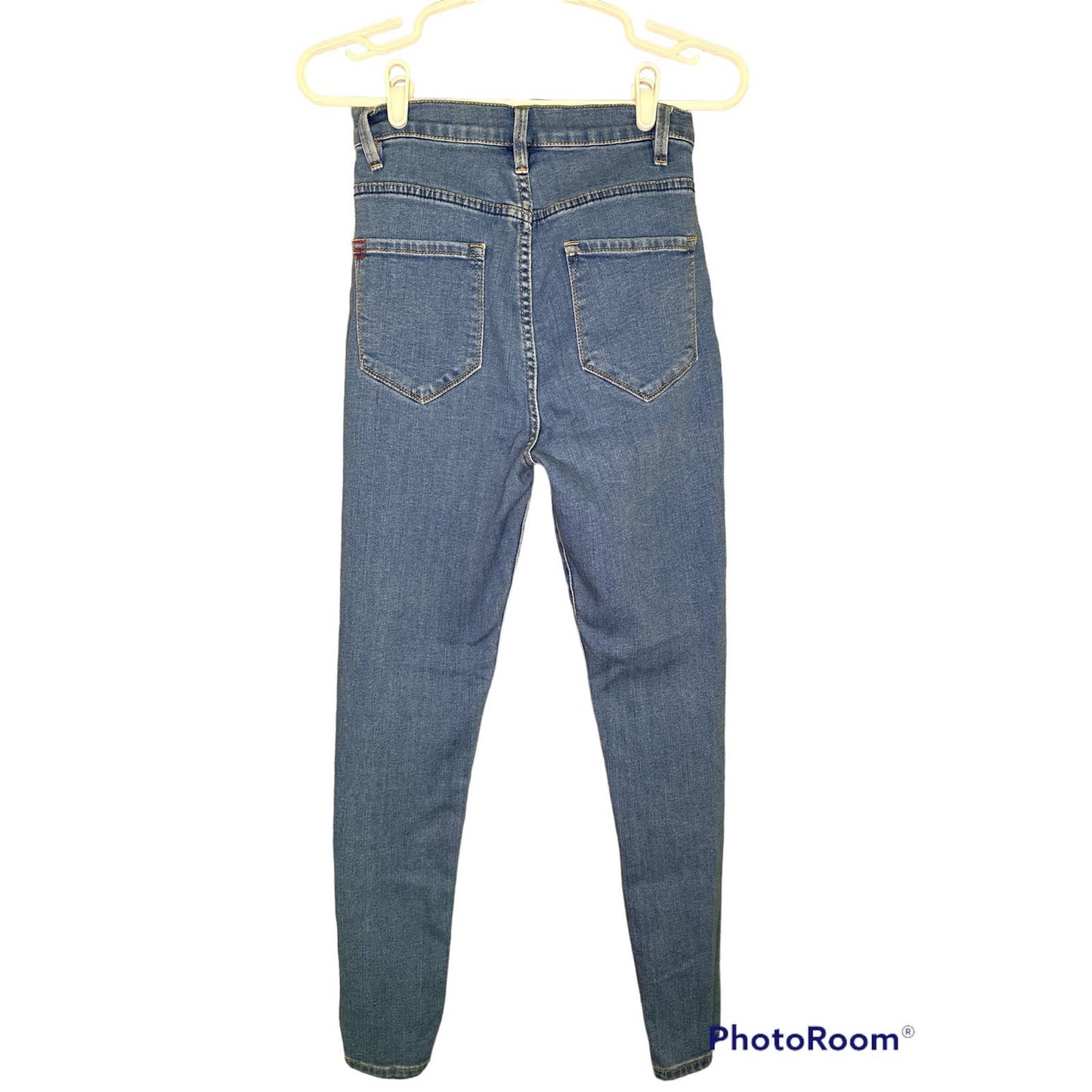 Urban Outfitters BDG Twig Super High Rise Lightwash Blue Jeans Denim Size 27W