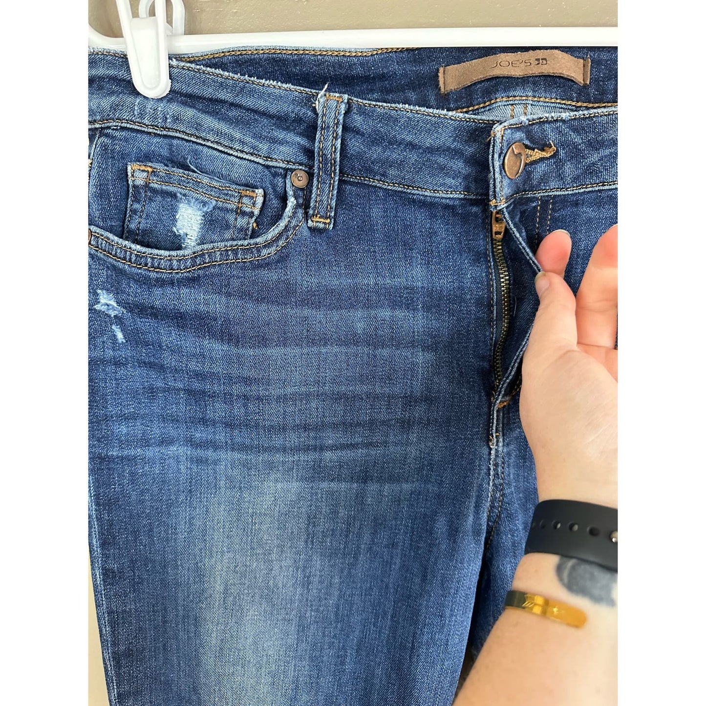 Joe’s Jeans Medium Wash Distressed Skinny Joyce Raw Hem Fringe Blue Jeans Size 31
