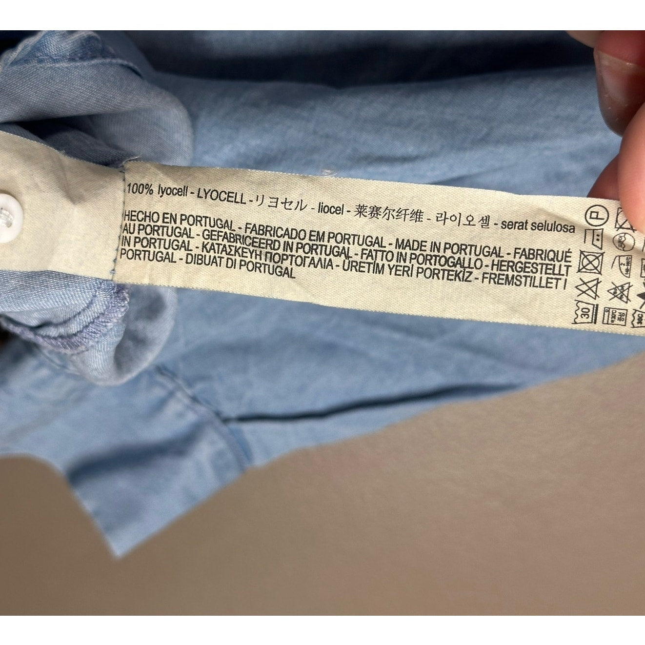 Zara Blue Jean/ Denim Chambray Half Sleeve V Neck Blouse Size Small