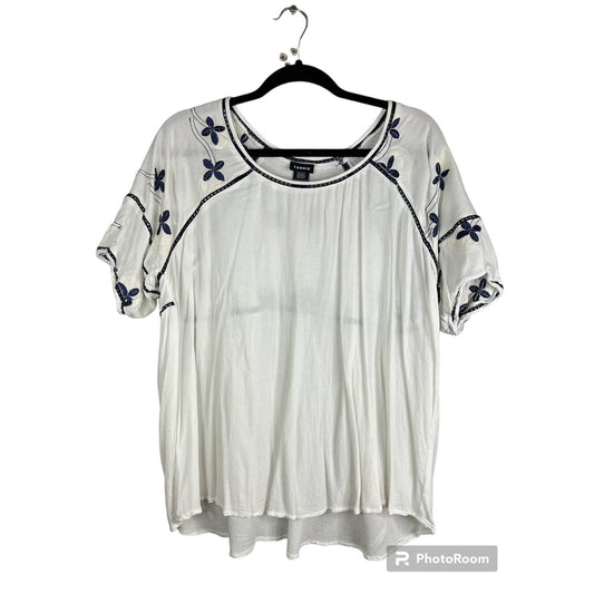 Torrid White Blue Floral Embroidered Peasant Blouse Short Sleeve Size 0