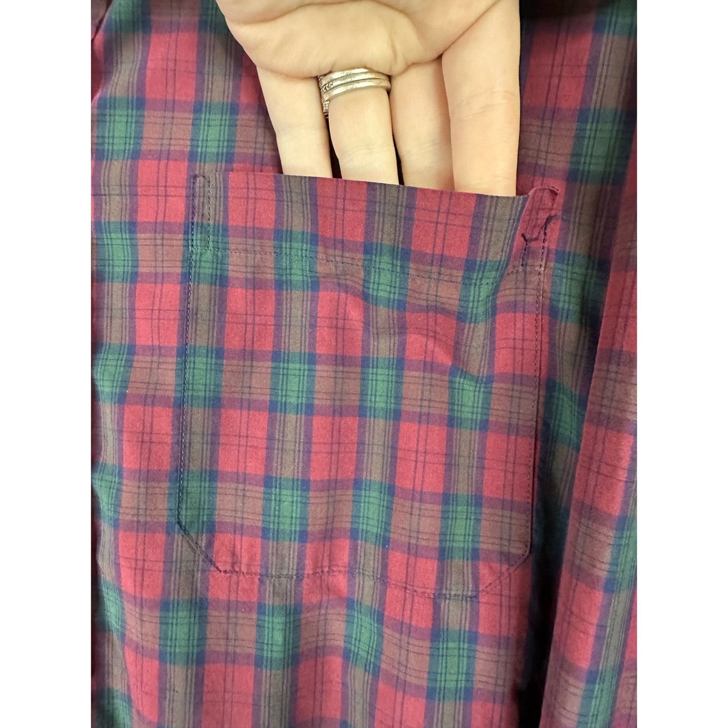 Vintage L.L. Bean Maroon Green Plaid Button Down Long Sleeve Shirt Size Large