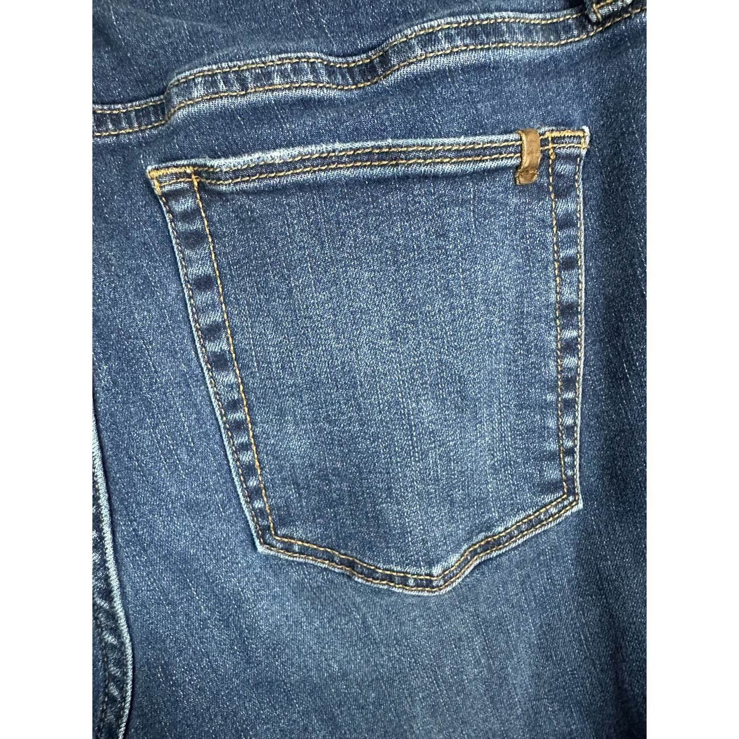 Joe’s Jeans Medium Wash Raw Hem Fringe Skinny/ Straight Size 31