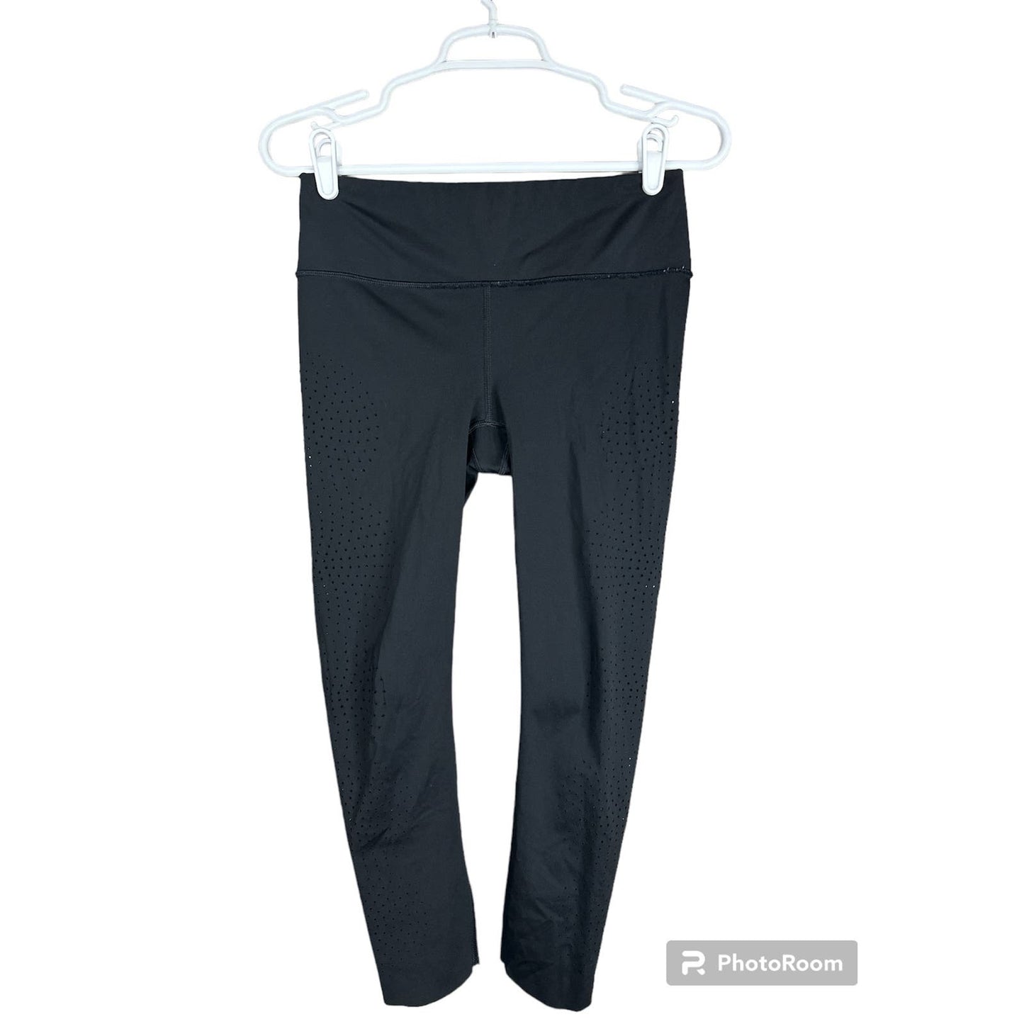 Athleta Black Keyhole Detail Crop Capri Leggings Size XS