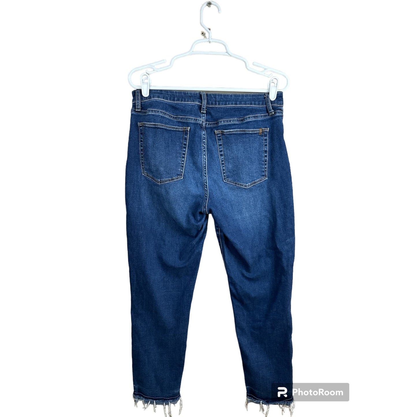Joe’s Jeans Medium Wash Raw Hem Fringe Skinny/ Straight Size 31