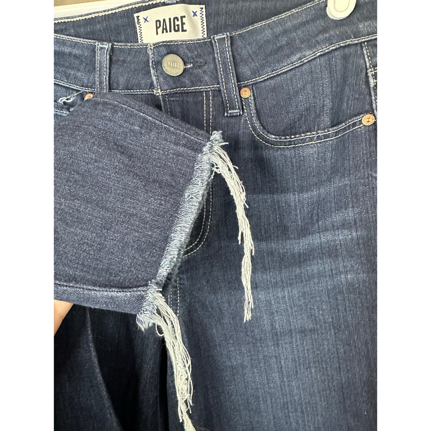 Paige ‘Hoxton Crop’ Medium Wash Blue Jean Denim Raw Hem Skinny Jeans Size 25