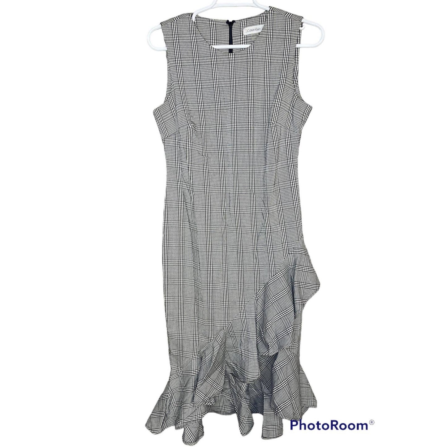 Calvin Klein Sleeveless Houndstooth Black White Ruffle Hem Sheath Dress Size 6
