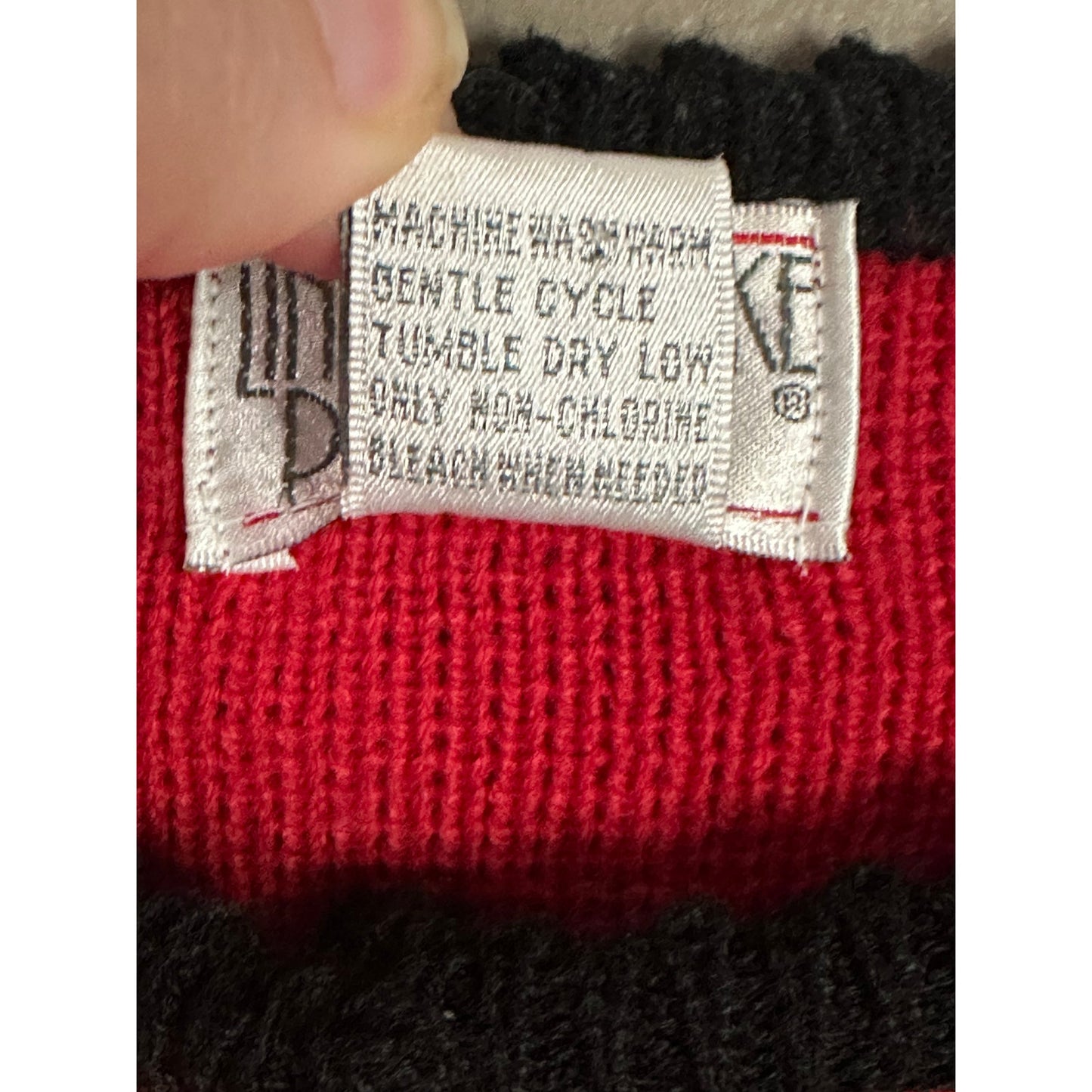 Vintage Lindsey Blake Red 100% Acrylic Long Sleeve Button Cardigan Size Large