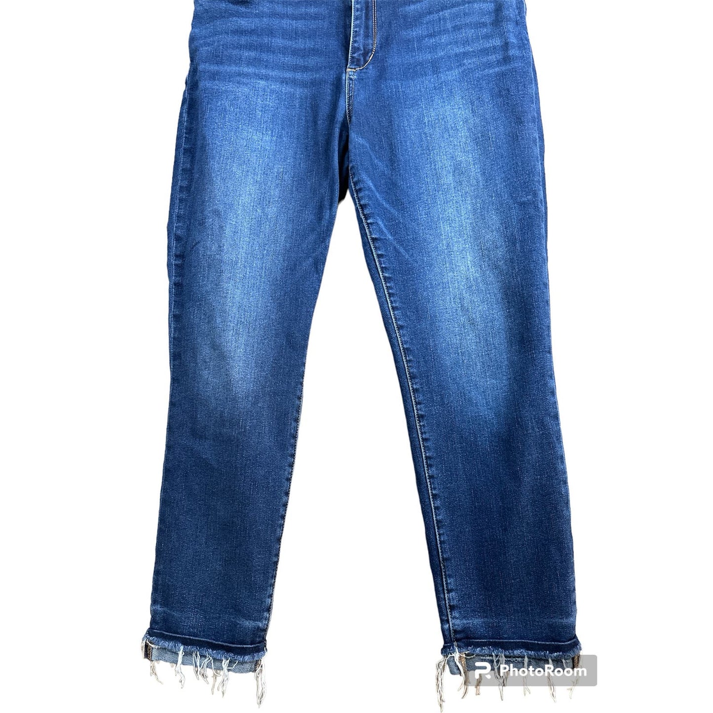 Joe’s Jeans Medium Wash Raw Hem Fringe Skinny/ Straight Size 31