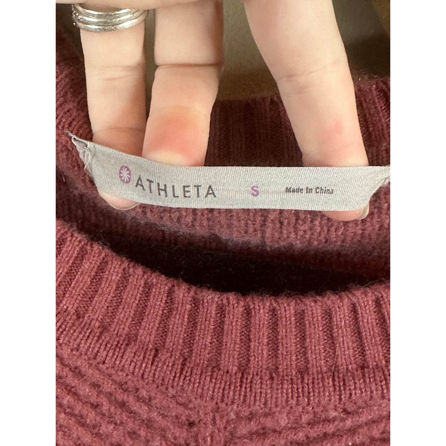 Athleta Habitat Wool Cashmere Maroon Long Sleeve Pull Over Sweater Size Small