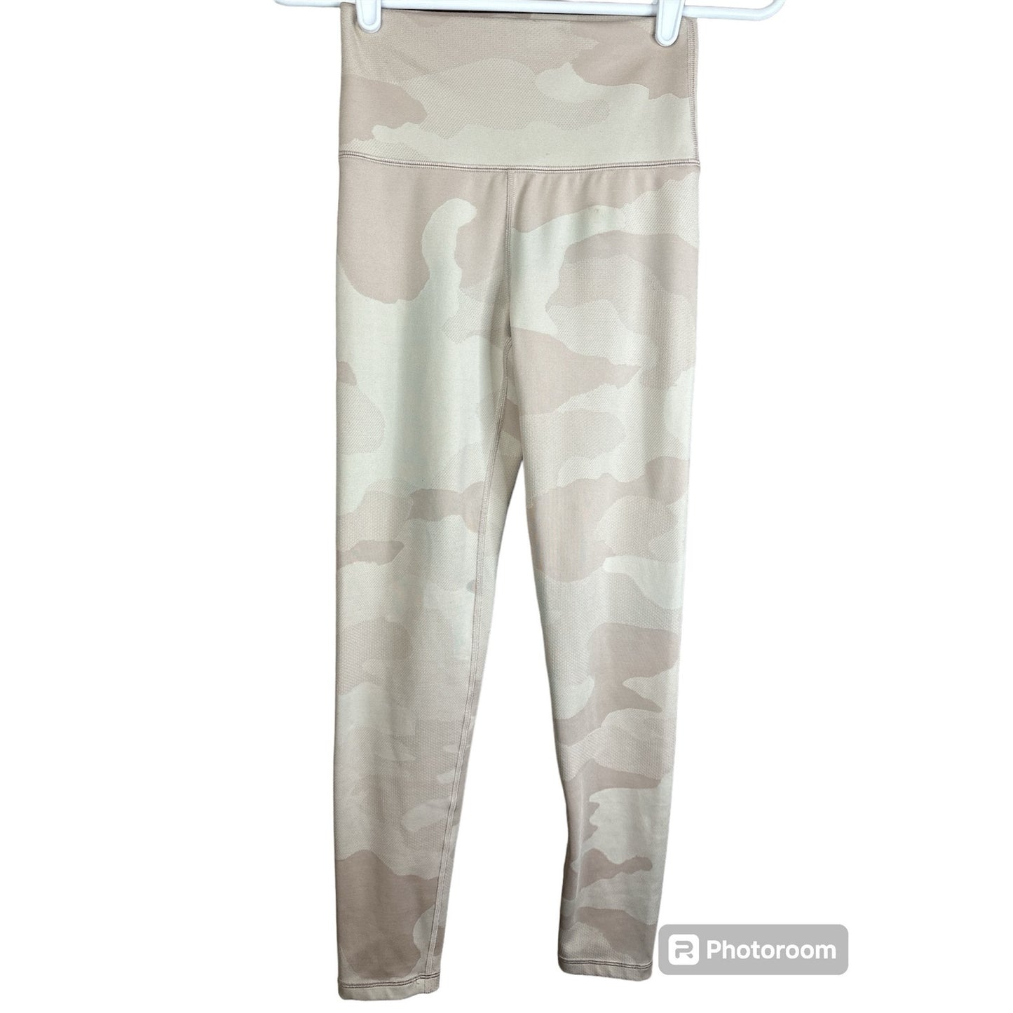 Offline By Aerie Light Pink Camouflage High Waisted Leggings Size Small