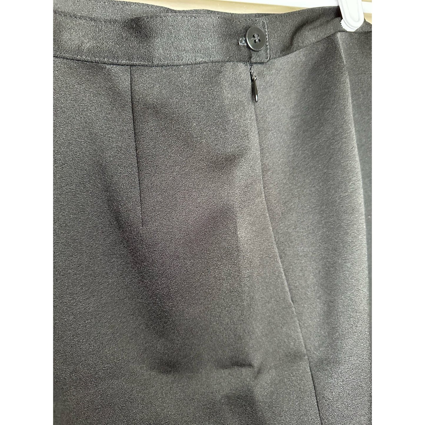 BCBG Maxazria Collection Made in USA Black Pencil Straight Officer Skirt Size 2
