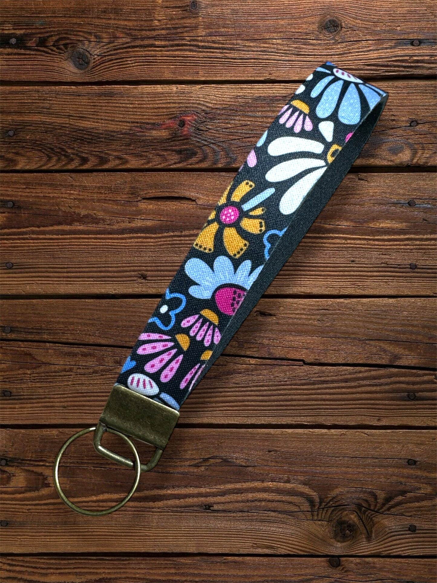 Handmade Neoprene Wristlet Key Fob β Stylish, Durable & Functional Keychain Accessory