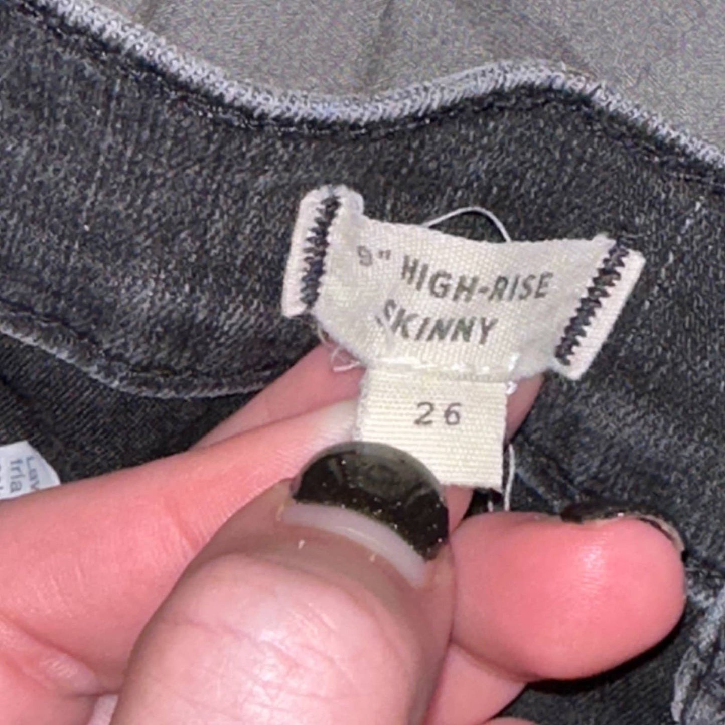 Madewell 9” High Rise Skinny Jeans Black Distressed Black Seas Size 26