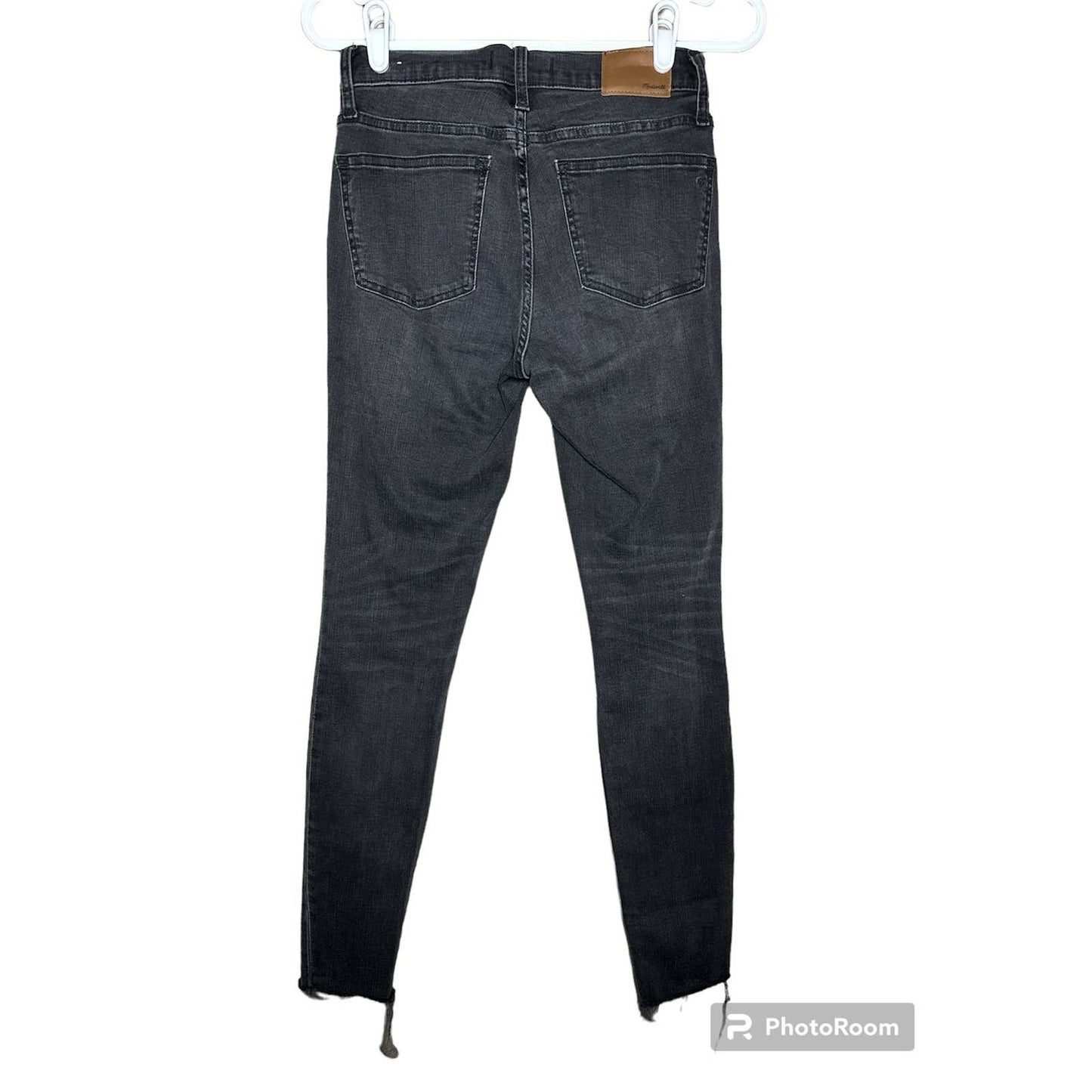 Madewell 9” High Rise Skinny Jeans Black Distressed Black Seas Size 26