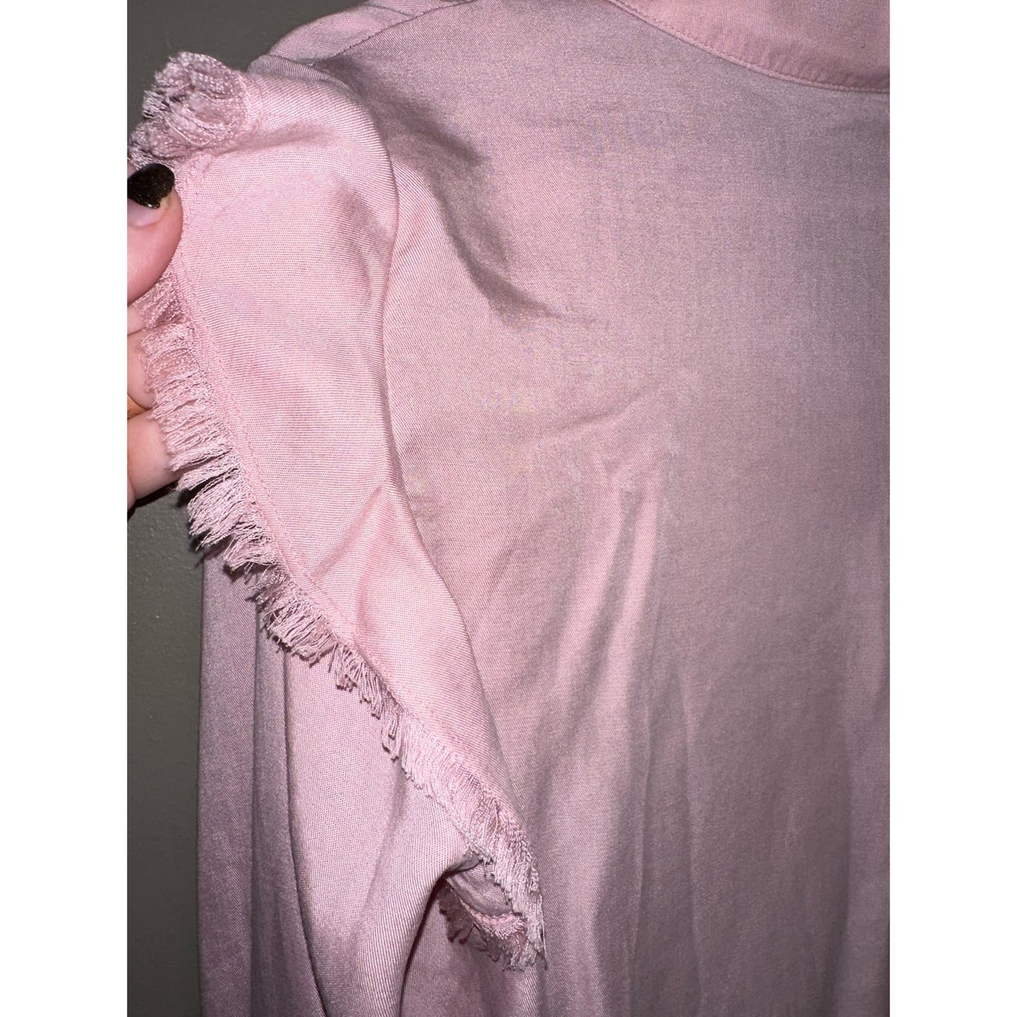 Cloth & Stone Pink Ruffle Shoulder Long Sleeve Button Up Blouse Size Medium