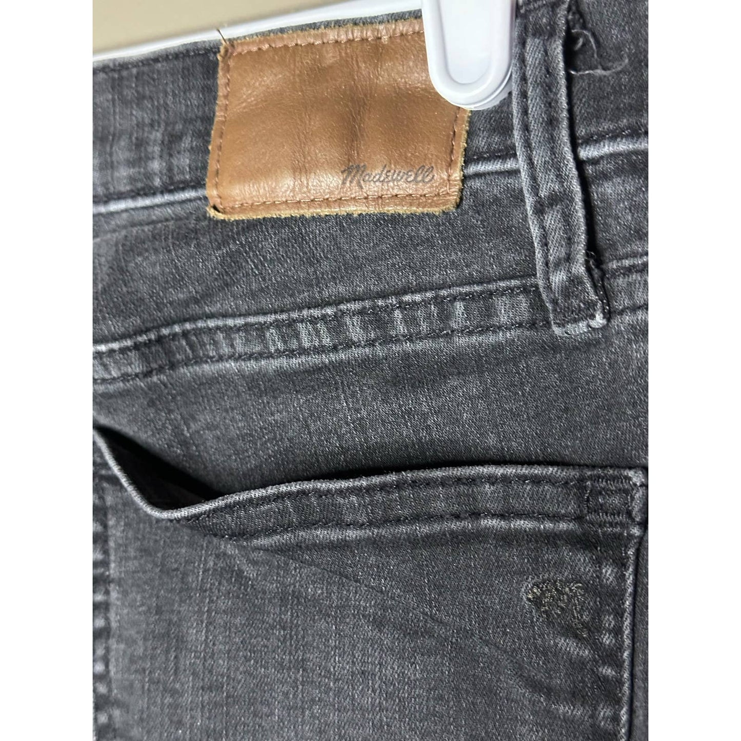 Madewell 9" Hi Rise Black Distressed Raw Hem/ Fringe Skinny Jeans Size 25
