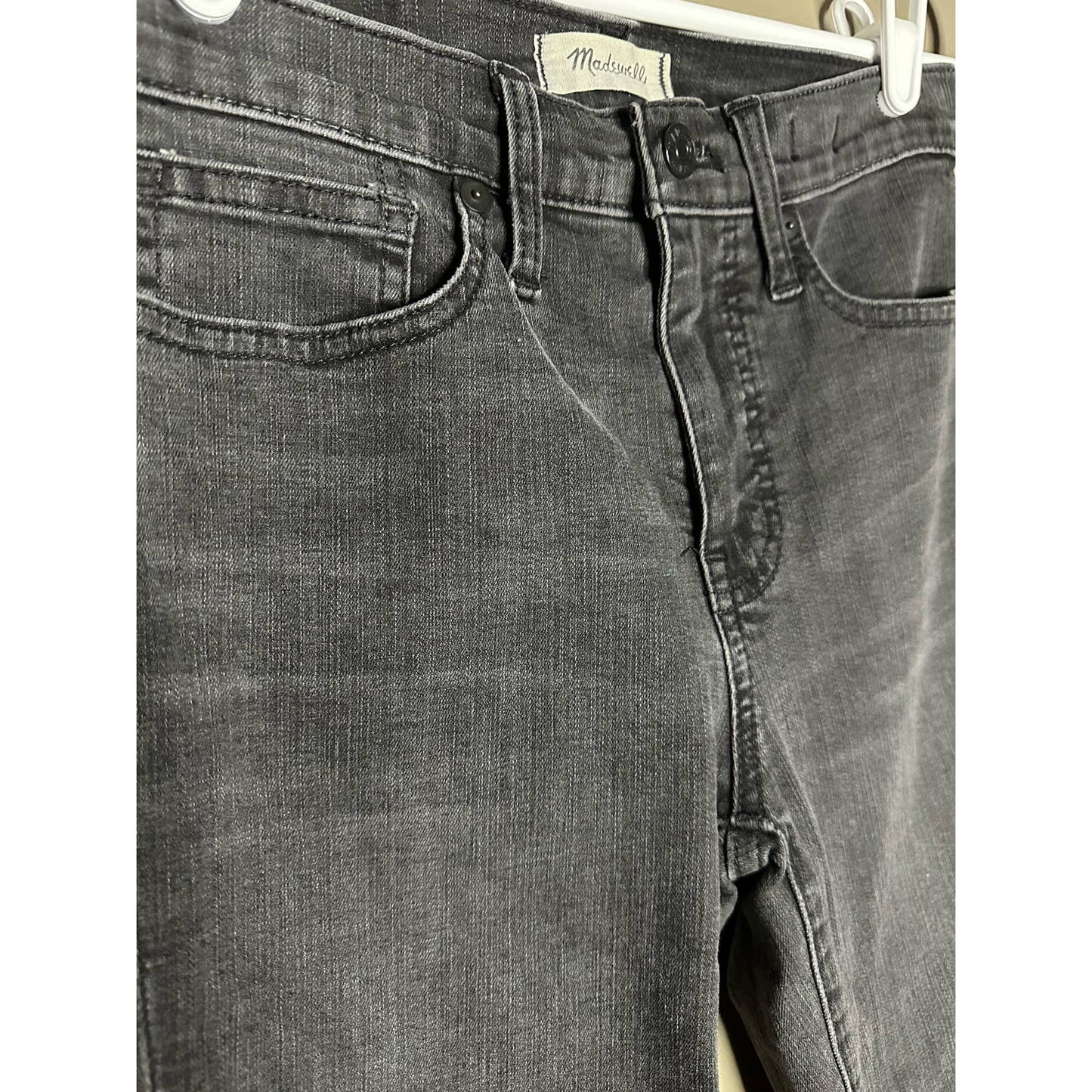 Madewell 9” High Rise Skinny Jeans Black Distressed Black Seas Size 26