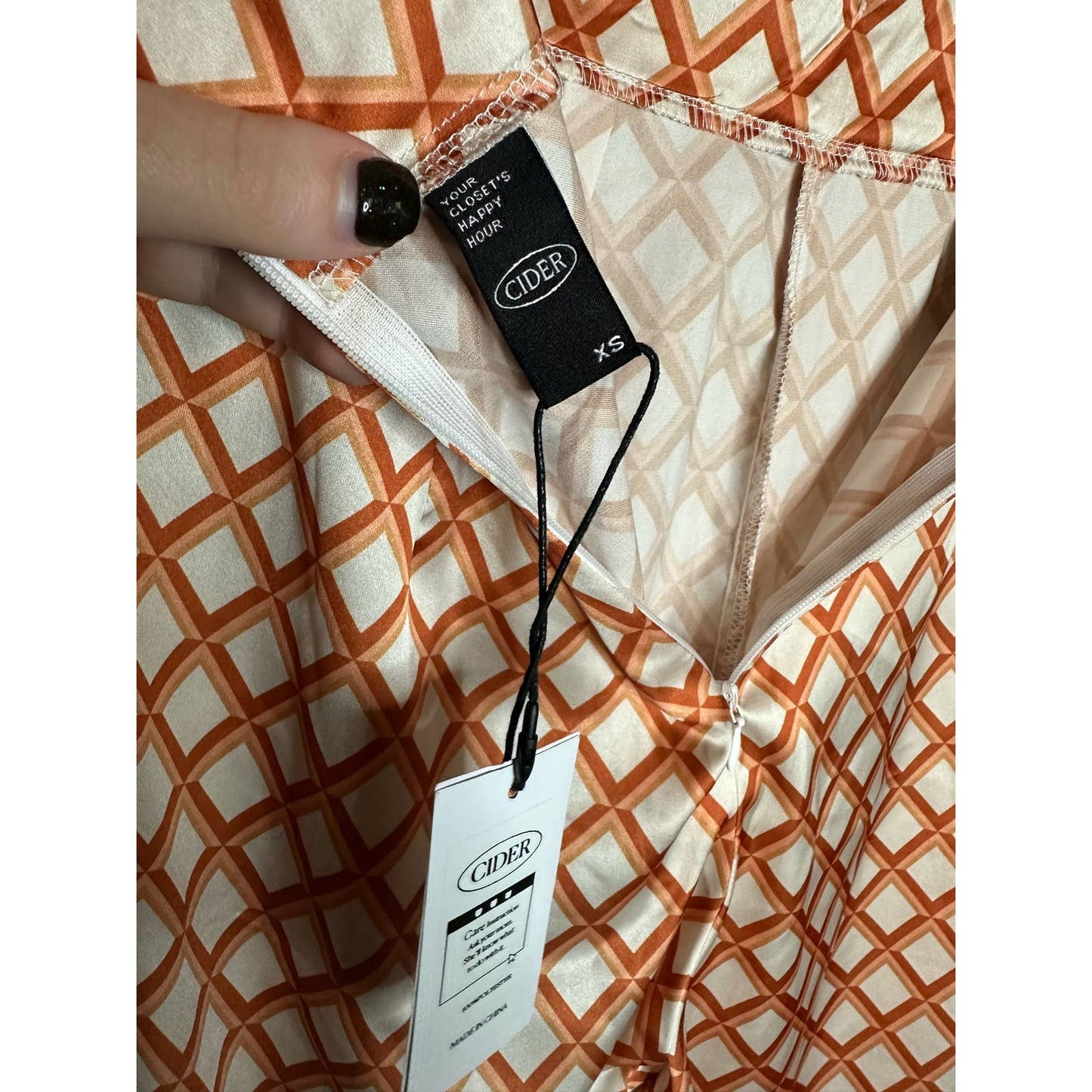 NWT Cider Silky Orange And White/Cream Pants Size XS