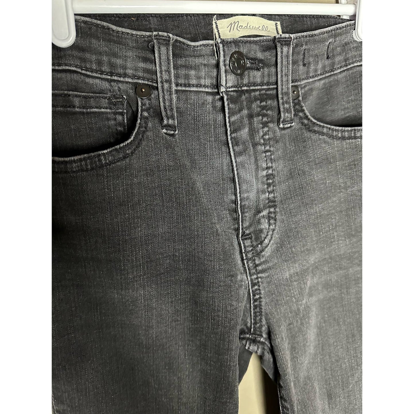 Madewell 9" Hi Rise Black Distressed Raw Hem/ Fringe Skinny Jeans Size 25