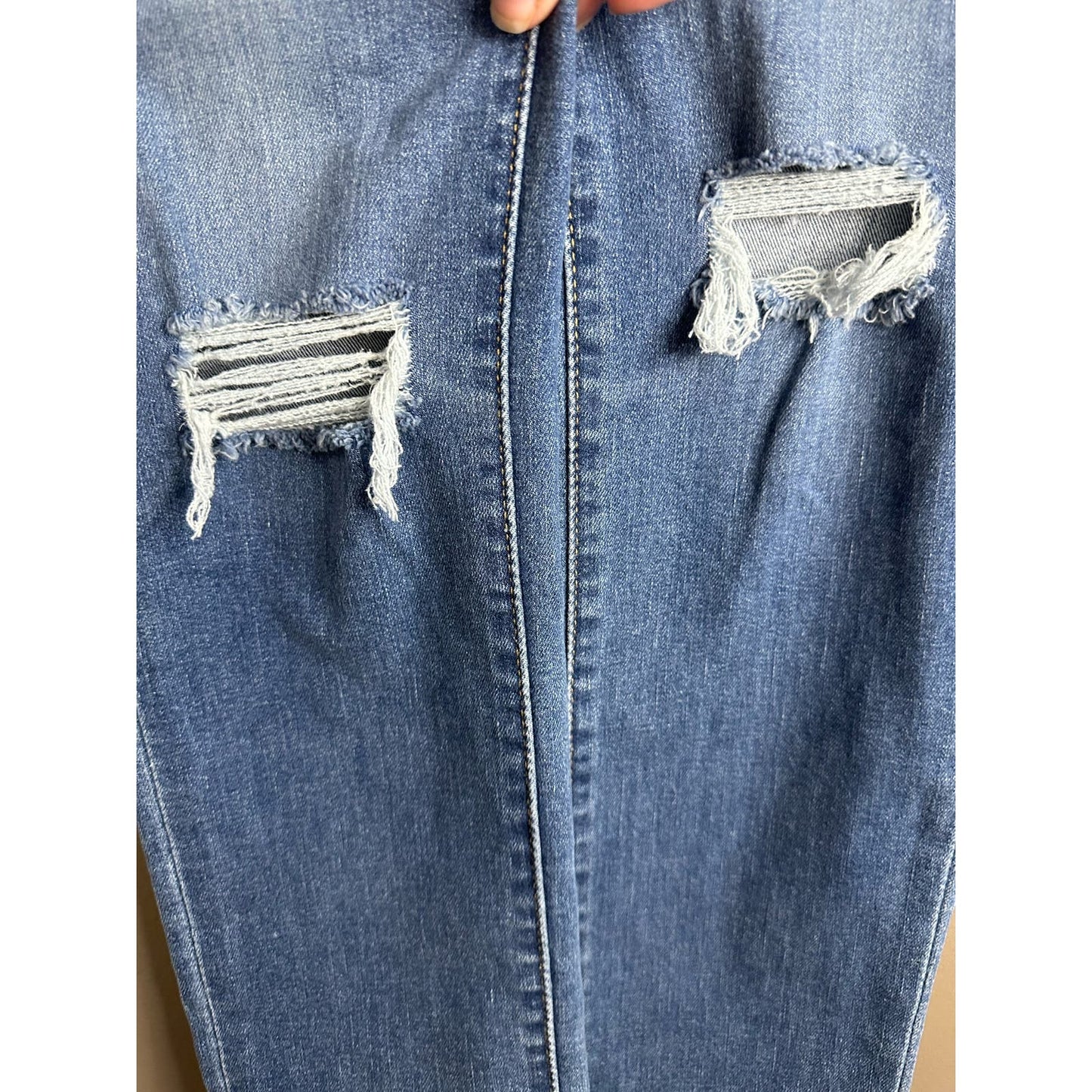 Levi’s Premium 724 High Rise Straight Crop Medium Wash Blue Jeans Size 23