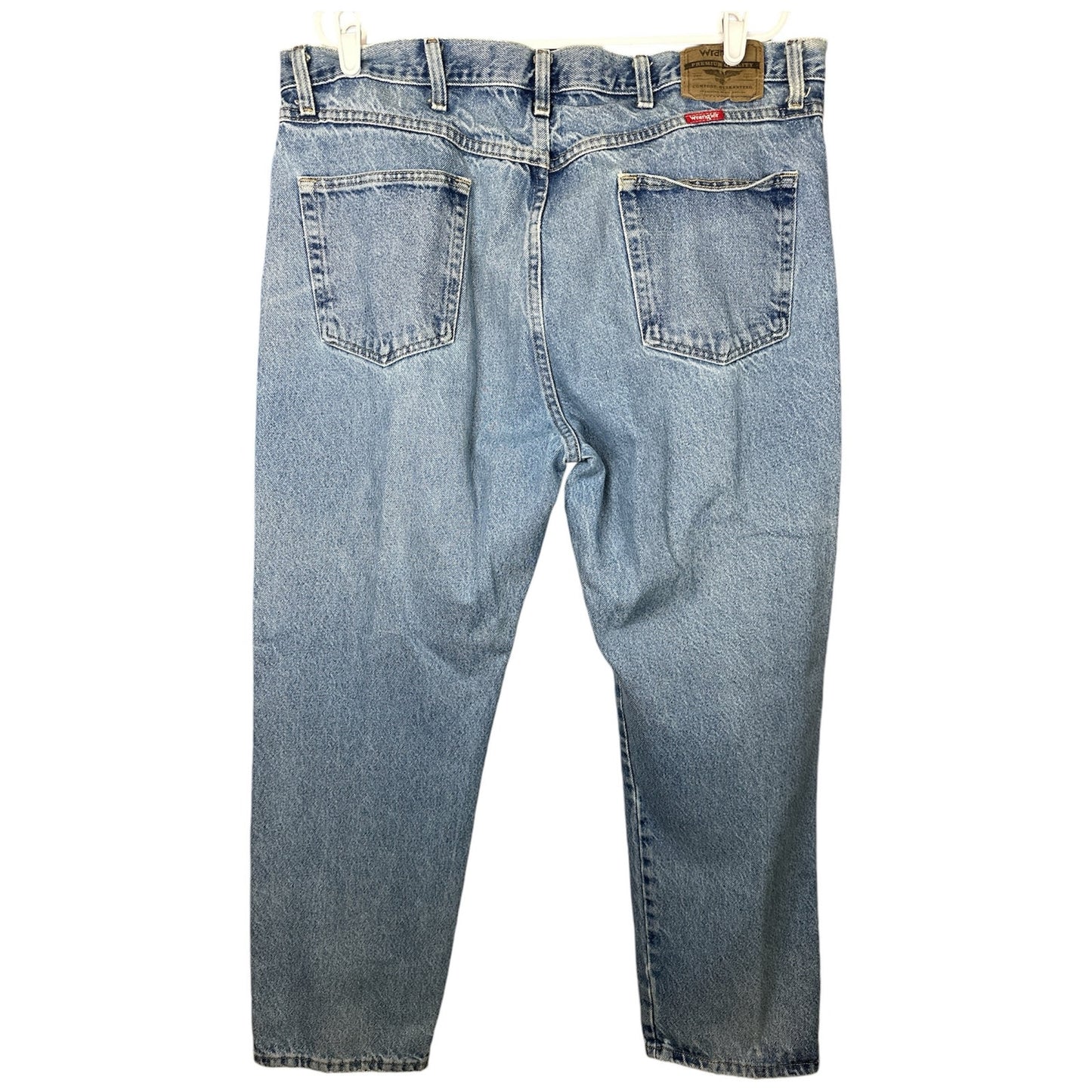 Men’s Wrangler Light Wash ‘Regular Fit’ Blue Jeans Denim Size 40x30