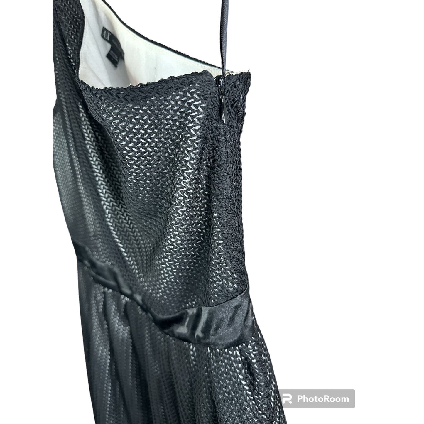 Armani Exchange One Sided Shoulder Zip Up Textured Black white Dress Size 4