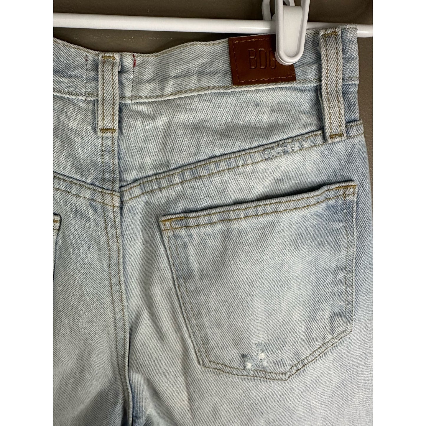 BDG Distressed Button Fly Light Wash Jeans Slim Straight Size 26