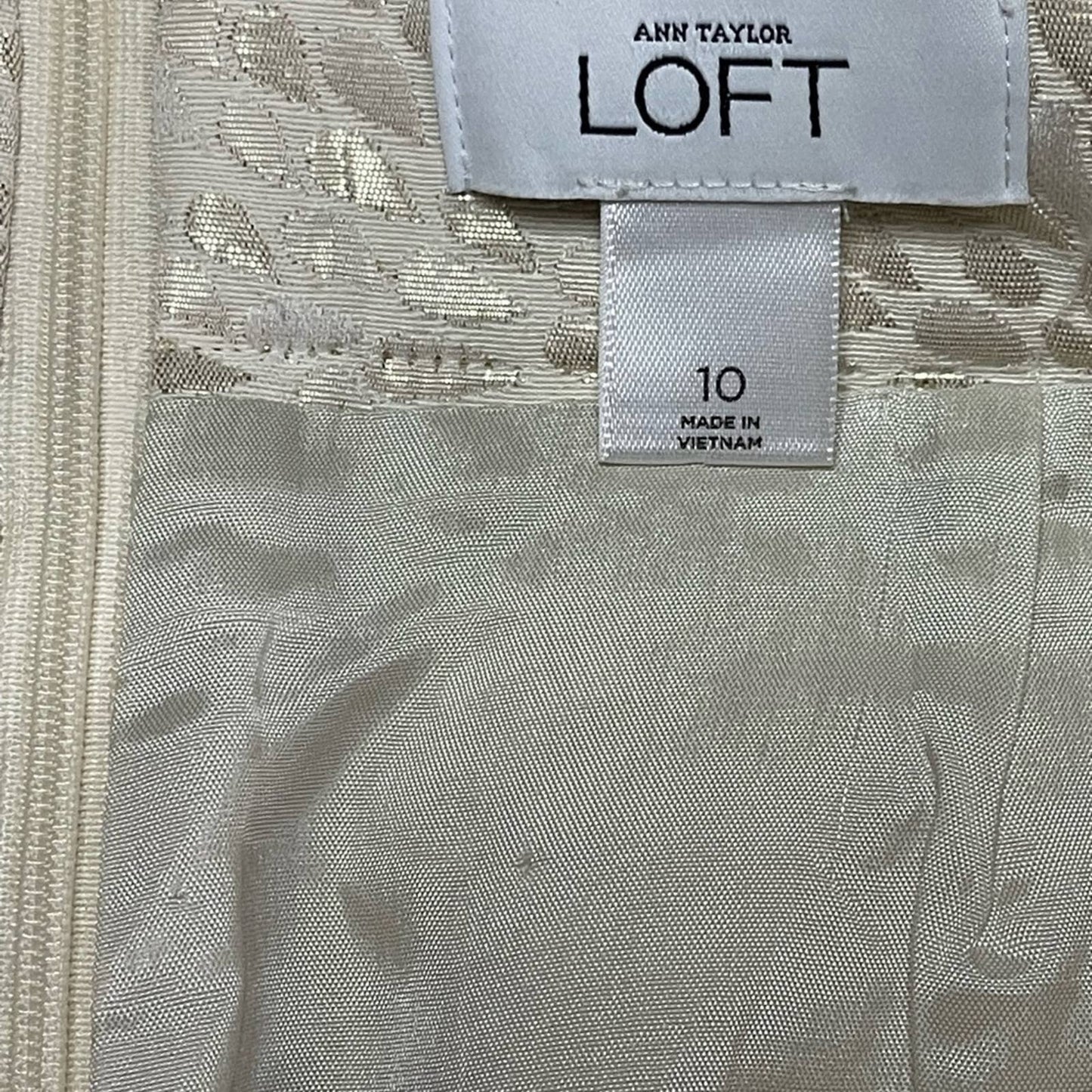Ann Taylor LOFT Cream White Pencil Straight Texture Print Skirt Size 10