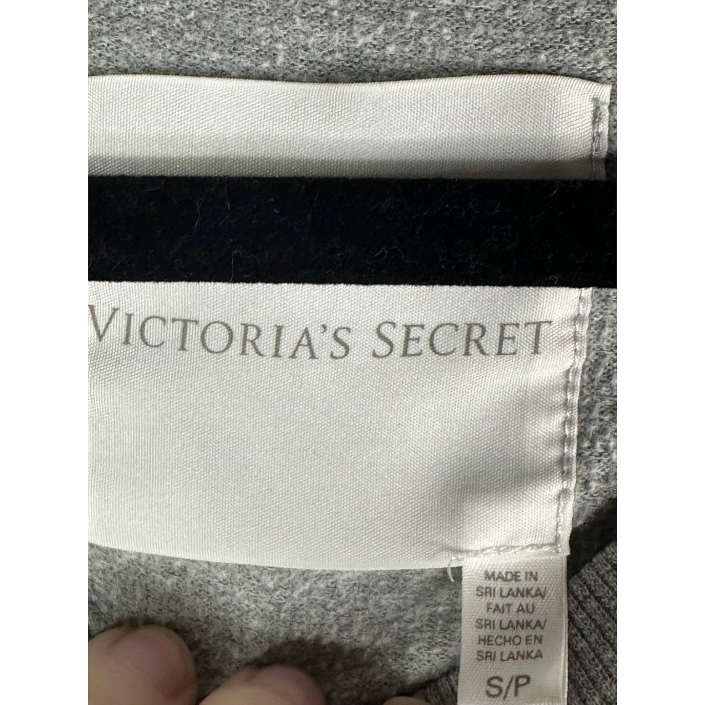 Victoria’s Secret Grey Long Sleeve Scoop Neck Sweatshirt Size Small