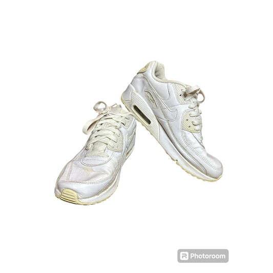 Nike White Classic Lace Up Air Maxes Trainers Unisex Size 7Y