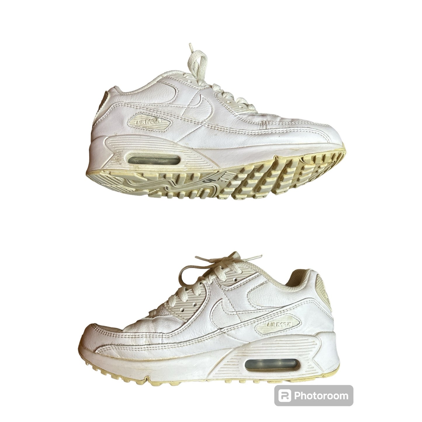 Nike White Classic Lace Up Air Maxes Trainers Unisex Size 7Y