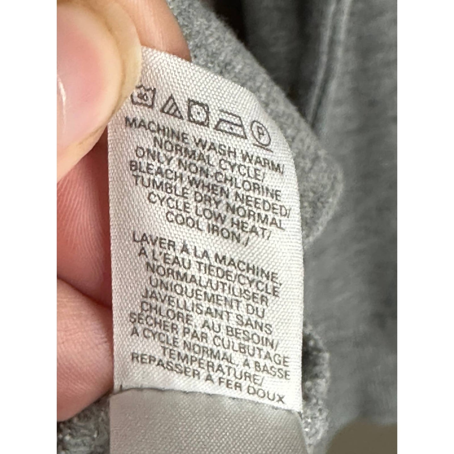 Victoria’s Secret Grey Long Sleeve Scoop Neck Sweatshirt Size Small