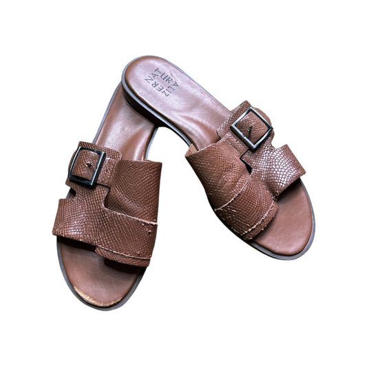 Naturalizer Faryn Brown Brazil Nut Leather Embossed Slip On Slide Sandal Size 10